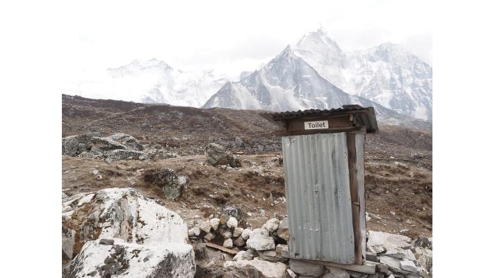 Od poloviny dubna zmizely z Mount Everestu tři tuny odpadků