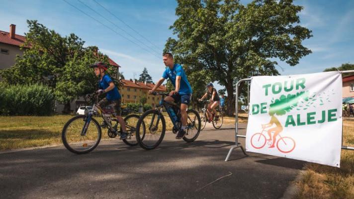 Cyklisté vyrazí do Poodří na Tour de Aleje za ochranu stromů