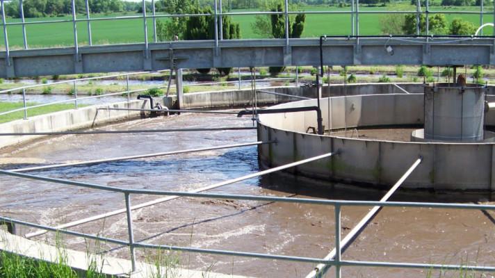 MŽP posílá obcím 7 miliard korun na ČOV, kanalizace a vodovody