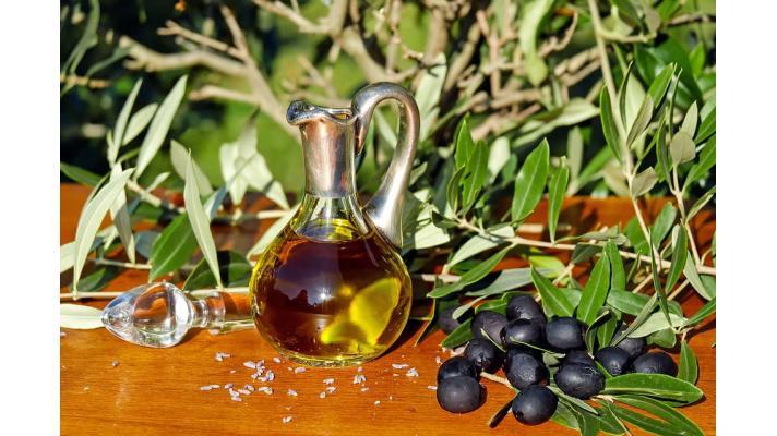 Starý řecký recept pro zdraví: Lžičku olivového oleje ráno na lačno 