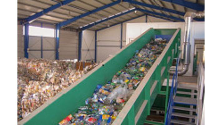 Účinnost dotřídění plastových odpadů na třídicích linkách k době COVIDU klesla, EKO-KOM pracuje na otočení trendu