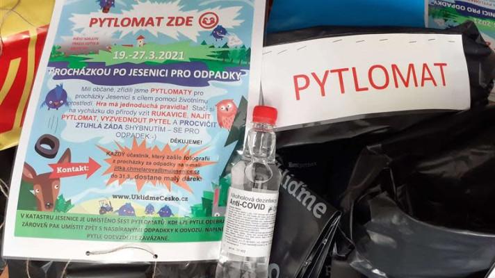 Plzeňský obvod nabízí další pytlomaty, lidé mohou pomoci uklízet odpadky z lesa