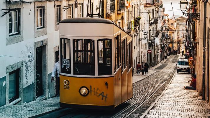 Evropská města obnovují kvůli snížování emisí tramvajové tratě