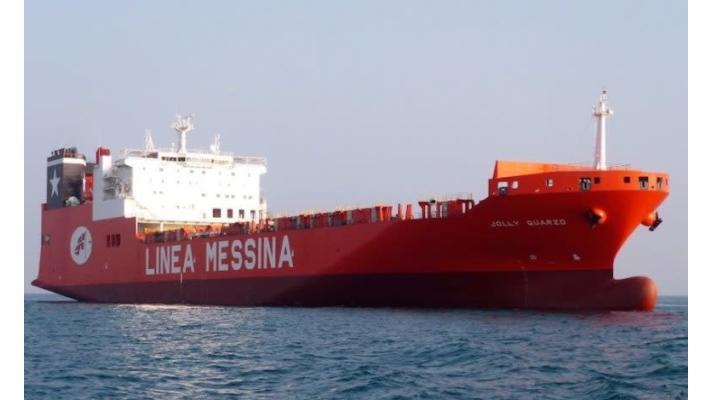 V Indickém oceánu hoří další kontejnerová loď