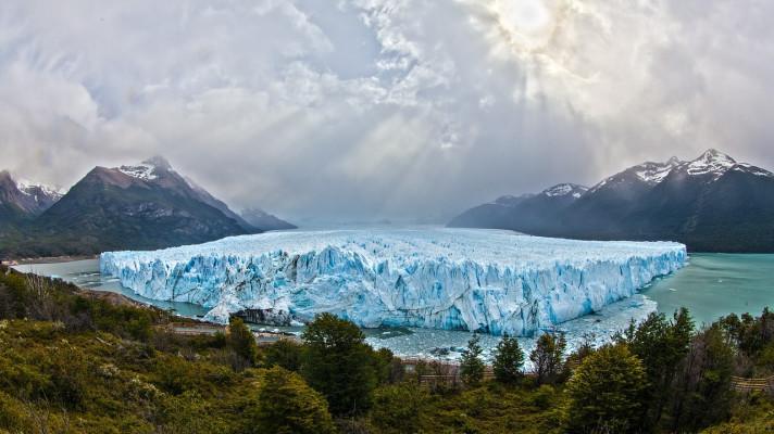 Největší ledovec v italských Alpách zmizí do roku 2080, tvrdí vědci