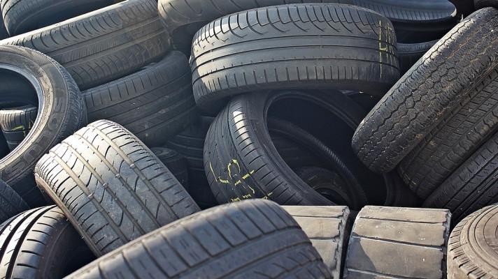 Recyklace starých, ojetých a vadných pneumatik. Jak s nimi správně naložit?