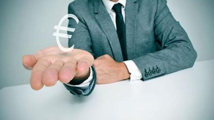 Dešťovka pro obce nabízí miliardu korun, do konce prázdnin
