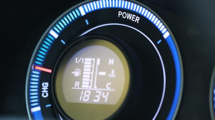 Prodej hybridů v Česku se letos zdvojnásobil na 2590 aut