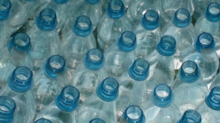 EU delays approval of recycling processes in food contact applications