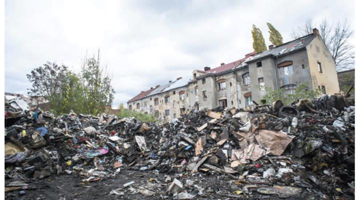Ústí zaplatí odvoz skládky ze soukromých pozemků v Předlicích