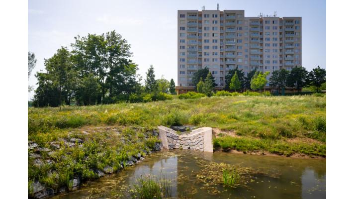 Brněnský Park pod Plachtami zadržuje vodu a ochlazuje vzduch Brněnský Park pod Plachtami zadržuje vodu a ochlazuje vzduch