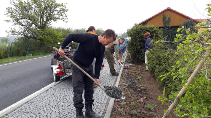 Zelená oáza roku putuje do Spáleného Poříčí. Zájemci o další grant mají čas do konce října