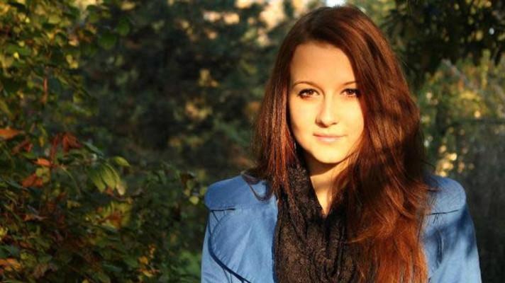 Šaty z odpadu - na Miss Eco International s nimi bude soutěžit Češka Amálie Foltýnová