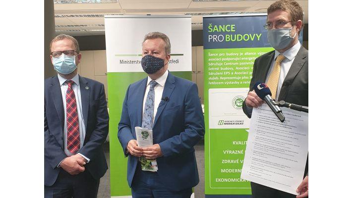 Jednodušší administrace, finanční motivace a úprava legislativy - to je cesta k šetrnému hospodaření s vodou v budovách