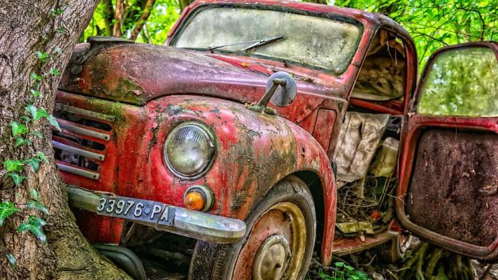 Česká Lípa a Nový Bor se spojí v boji proti autovrakům v ulicích