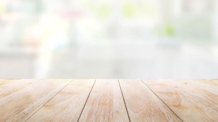 Dřevěné materiály pro výrobu stolků a skříní