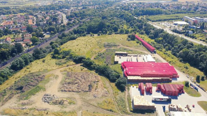 Coca-Cola HBC buduje přímo v areálu v Kyjích zázemí pro mokřad
