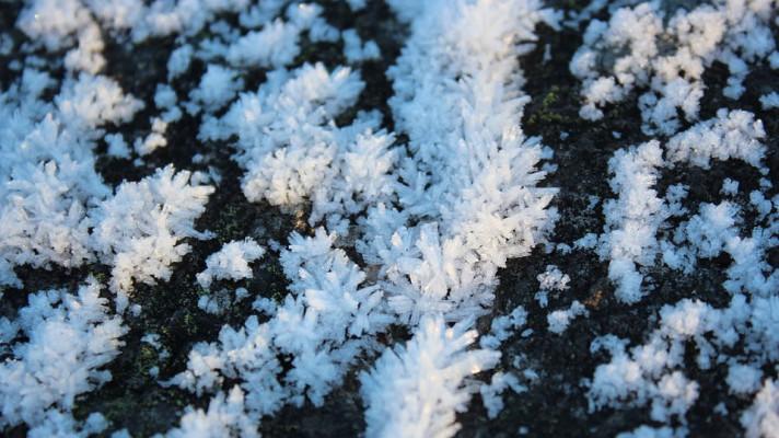 Tající permafrost ničí silnice i stavby, inženýři tápou