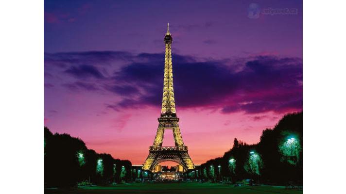 EIFFEL TOWER LIGHTS COULD BREW 14,000 CUPS OF COFFEE