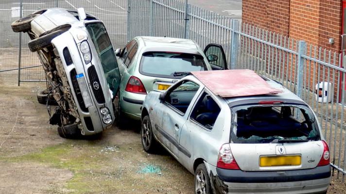 Kopřivnice a Frenštát nabízejí lidem zdarma možnost likvidace autovraků