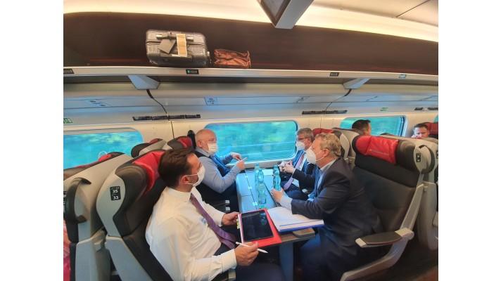Jednání s Fransem Timmermansem: EK bude respektovat energetický mix ČR, i podporu OZE, jádra a jako transitního zdroje rovněž zemního plynu