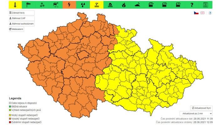 Výstraha ČHMÚ před silnými bouřkami na dnešní večer