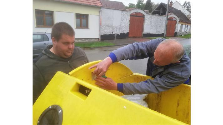 Senzory v Říčanech ukázaly, jak se ve skutečnosti kontejnery využívají