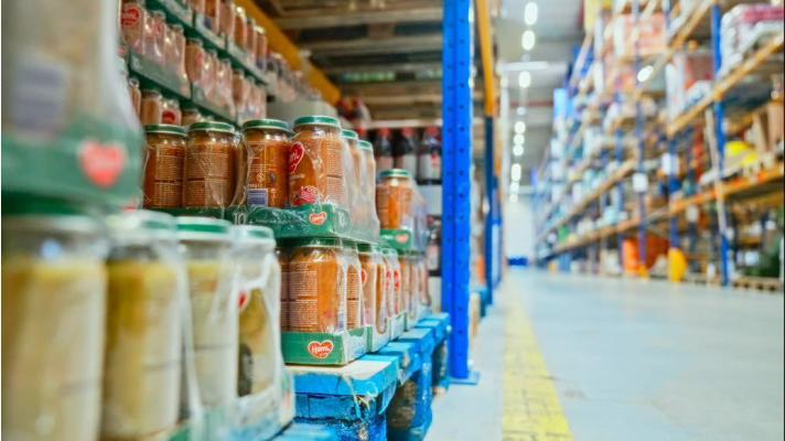 Síť drogerií ROSSMANN dlouhodobě využívá výhody ekologicky prospěšných modrých palet