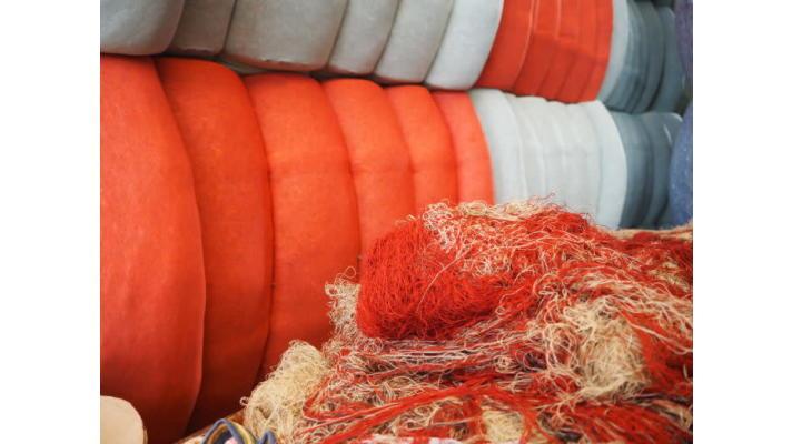 Pracujete s textilem? Pomozte zmapovat bariéry pro cirkularitu v praxi