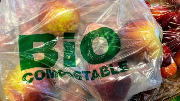 To se přece rozloží... nebo ne? Fakta a mýty o bioplastech