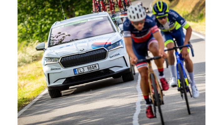 Český svaz cyklistiky se vydává na cestu čisté mobility, do jeho služeb míří 13 elektrifikovaných vozů ŠKODA