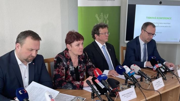 Chceme být lídry v podpoře českých domácností proti energetické chudobě, shodli se ministři Hubáčková a Jurečka