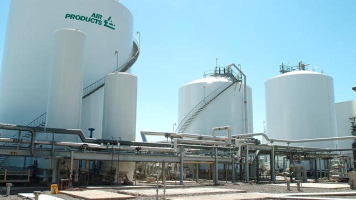 Společnosti Air Products a World Energy postaví výrobnu udržitelného leteckého paliva za 2 miliardy dolarů 
