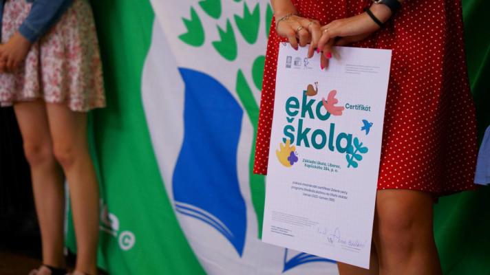 Zlepšování životního prostředí ve svém okolí dovedlo 29 školních Ekotýmů k mezinárodnímu titulu Ekoškola