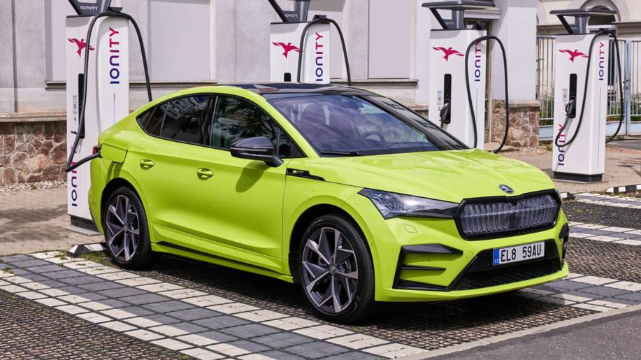 Funkce ,,Plug & Charge" dostupná pro rodinu ENYAQ iV