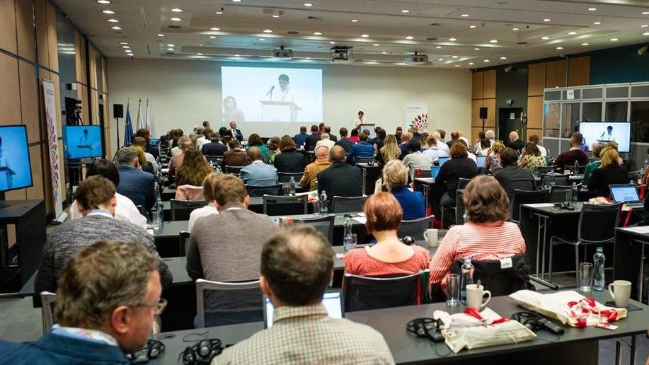 Jak na krajinu odolnou vůči klimatické změně? Odborníci představují v Praze úspěšné adaptační projekty z celé Evropy