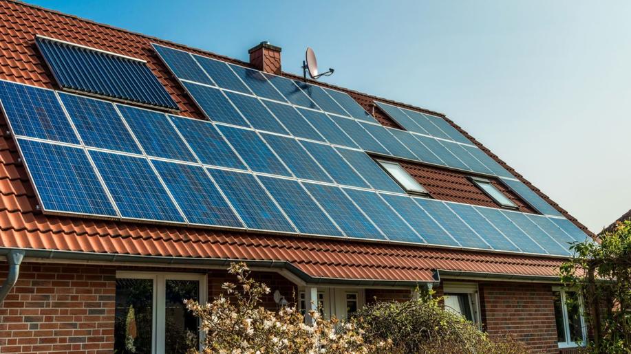 ČR zatím vyčerpala z Modernizačního fondu bezmála 142 miliard, další finance jsou zajištěny