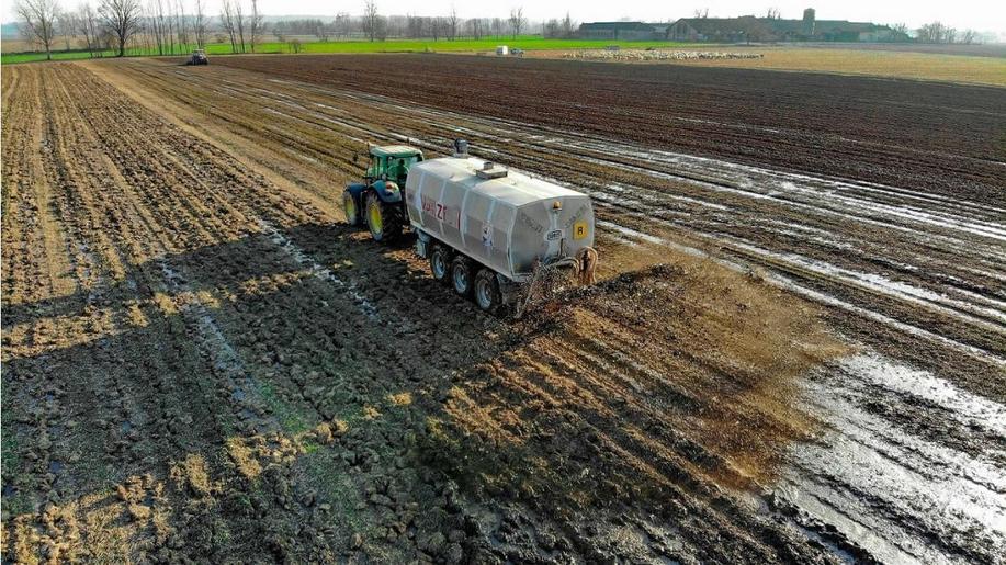 Druhé skokové zdražení hnojiv ve dvou letech ohrožuje výnosy zemědělců i ceny potravin
