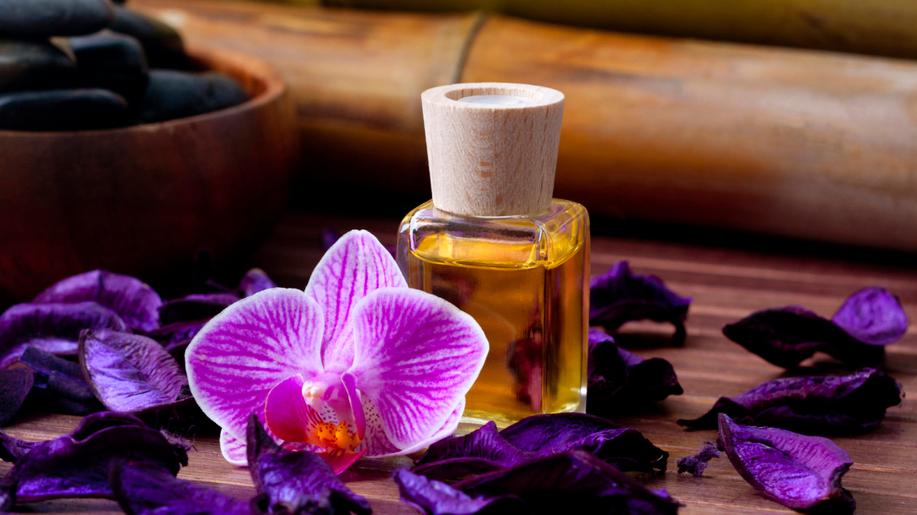 Oteplování ohrožuje výrobce parfémů - ničí květiny pro oblíbené vůně