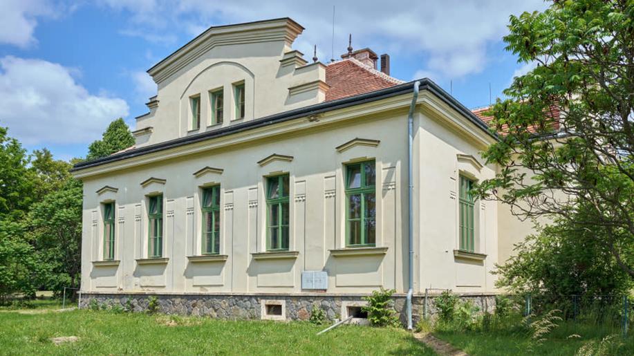 Zaostřeno na úspory energií: Z Modernizačního fondu půjde 3,5 miliardy korun na energetické úspory památkových budov a veřejných budov v Praze
