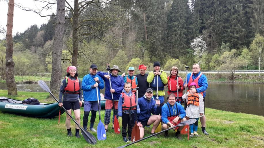 Kvůli nedostatku vody byla pro splouvání Teplé Vltavy jedna z nejhorších sezon