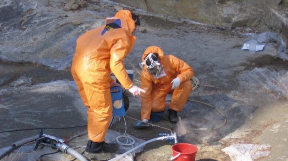 Likvidaci ekologických zátěží podpoří miliarda korun