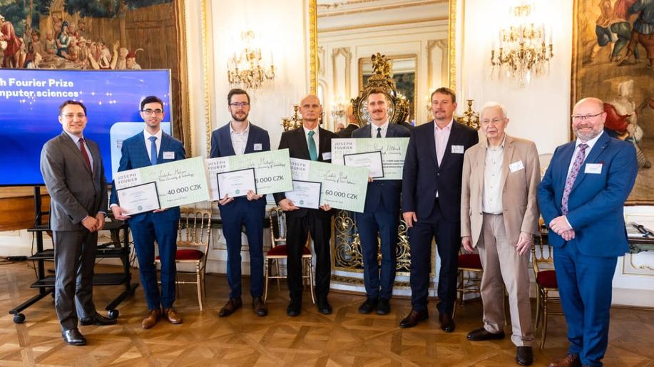 Vědeckou Cenu Josepha Fouriera získal Lukáš Picek za vývoj aplikace pro rozpoznání hub, živočichů a rostlin