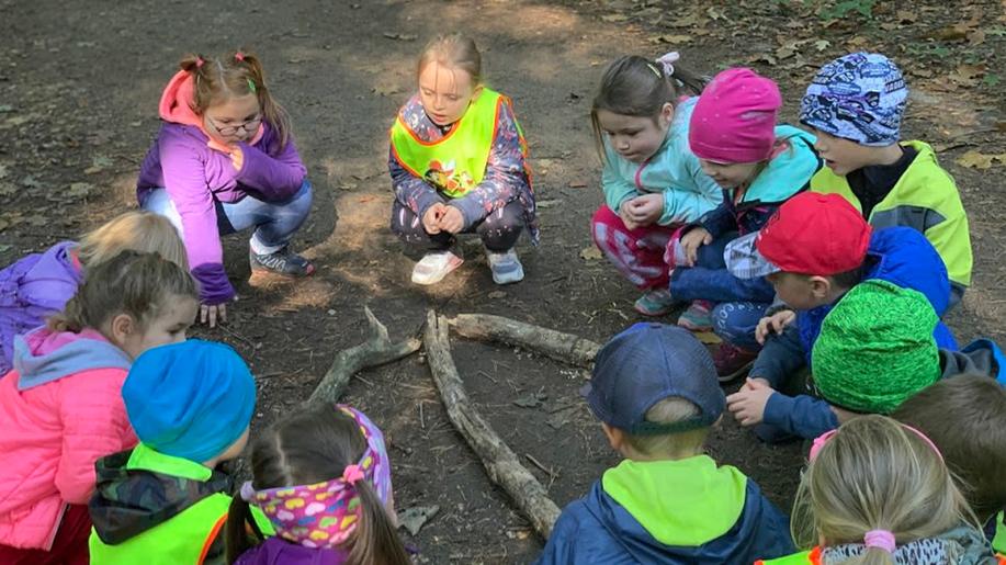 Do Celoroční hry s Recyklohraním se zapojilo 1 700 škol,  214 z nich si navíc stanovilo ekologický celoroční cíl 