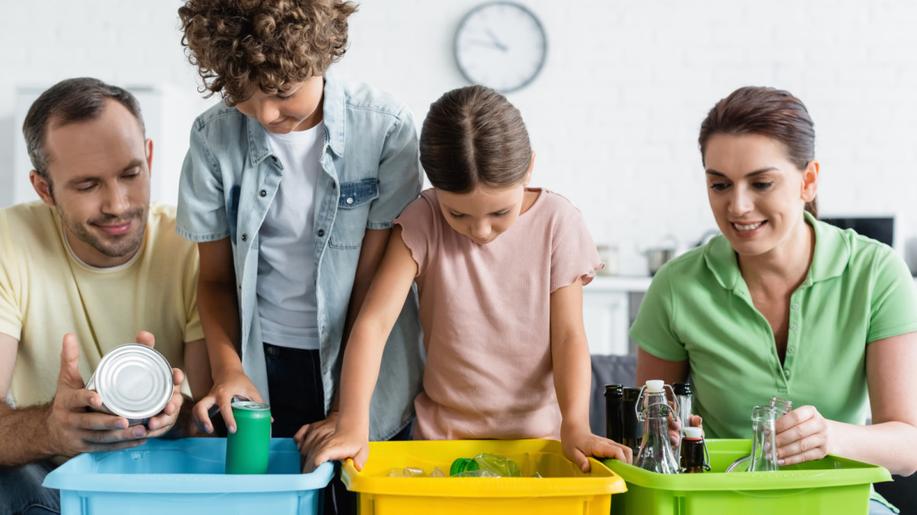 Jičín kvůli poklesu cen tříděného papíru a plastů přidá peníze na sběr a třídění
