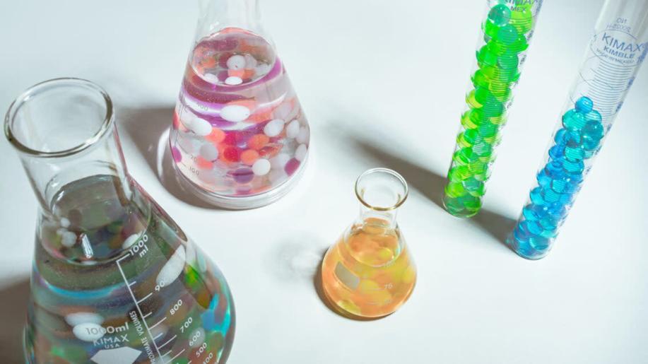 Evropská agentura pro chemické látky (ECHA) spustila novou databázi chemických látek
