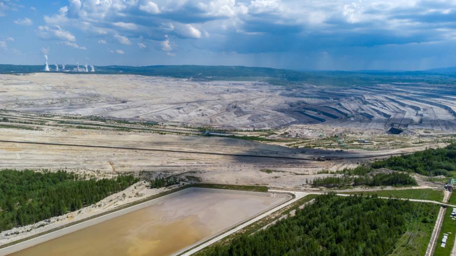 PAP: Polský soud zrušil rozhodnutí umožňující prodloužit těžbu v dole Turów PAP: Polský soud zrušil rozhodnutí umožňující prodloužit těžbu v dole Turów