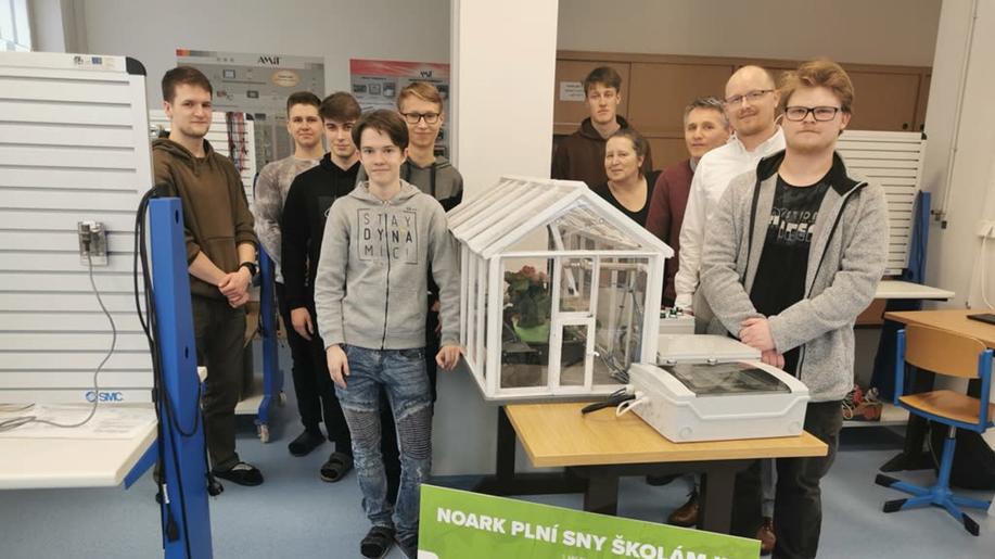 Soutěž škol o nejlepší elektrotechnický projekt ovládli studenti z Uherského Hradiště