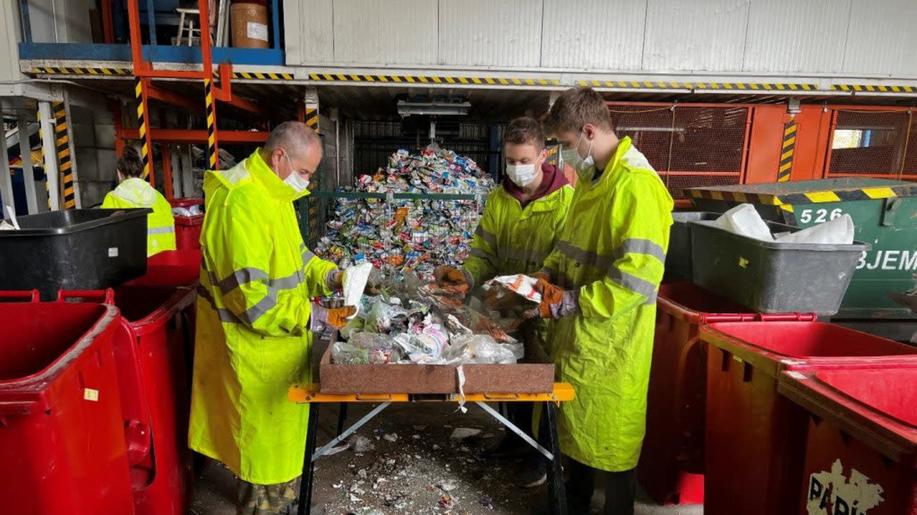 Co obnáší rozbory odpadních plastů?