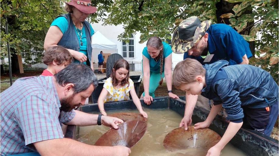 Česká geologická služba pořádá geologický den - pojďte si vyzkoušet práci geologa!